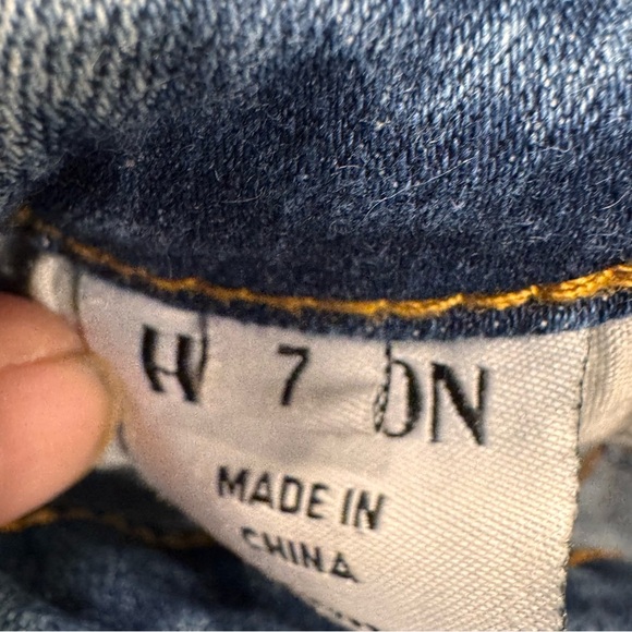 2 Piece Unisex Outfit Hudson Jeans & Oshkosh Button Down Oxford Shirt Sz 7 - Picture 11 of 15